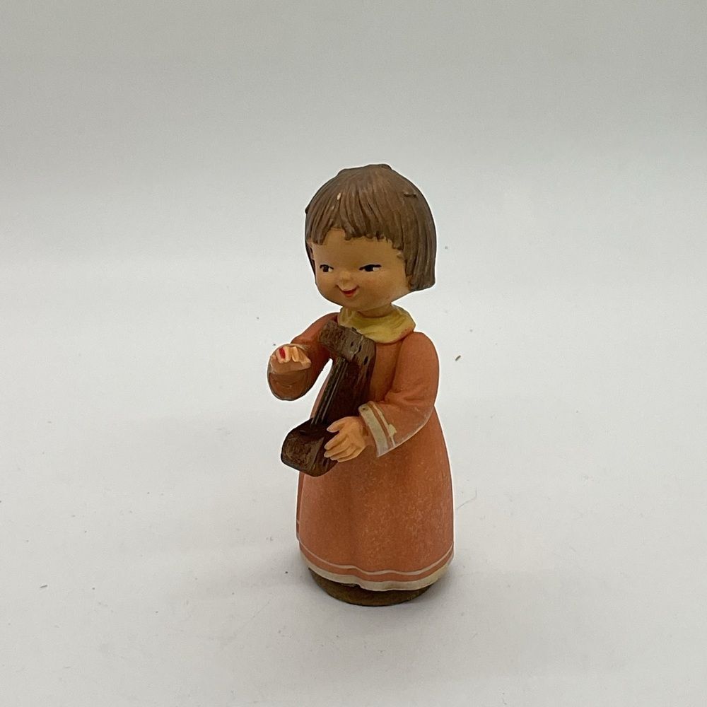 Vintage Figurine of Girl with Harp - has damage